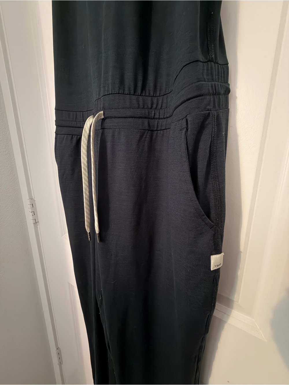 Women's Vuori Lux Racerback Jumpsuit in Heathered Navy Size M - Picture 4 of 6